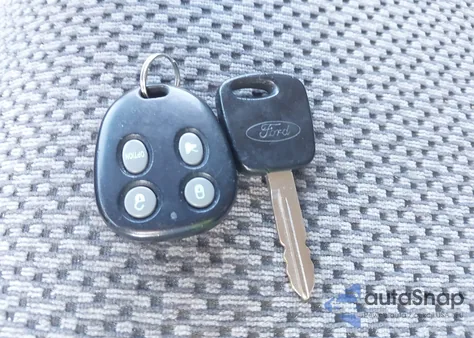 2001 Ford F150 из США, поврежденный, VIN 1FTRX07L91KA62716